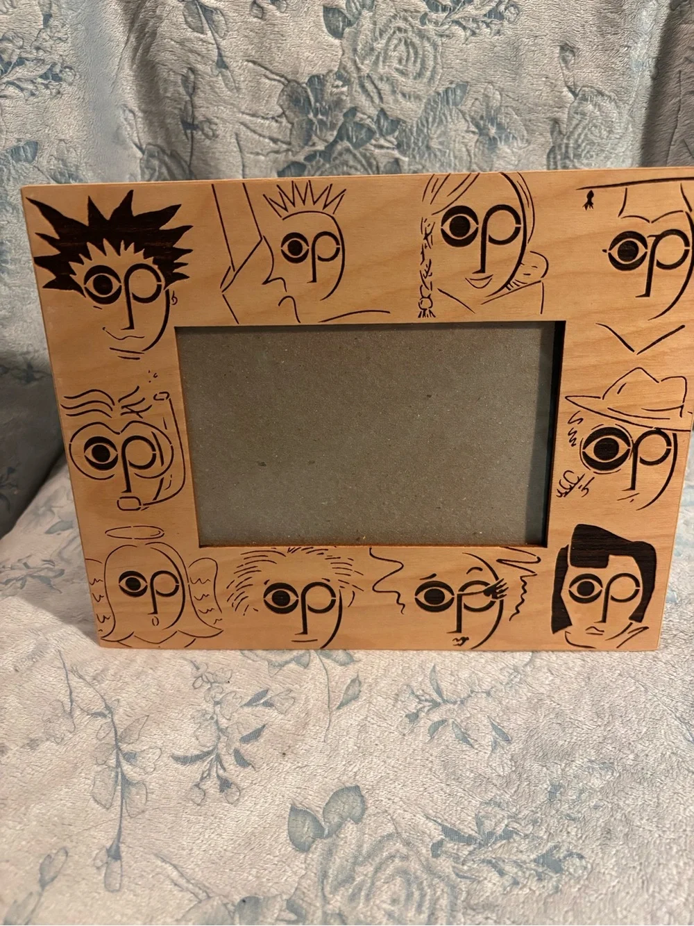 Wooden Illustrated Photo Frame in Natural Wood